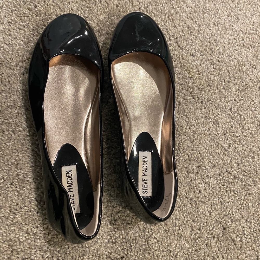 Steve Madden size 9 black flats (worn only 5x)